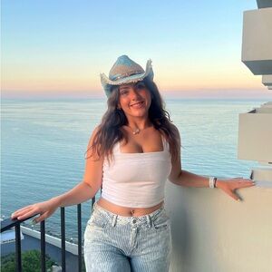 Meet your Posher, Marina